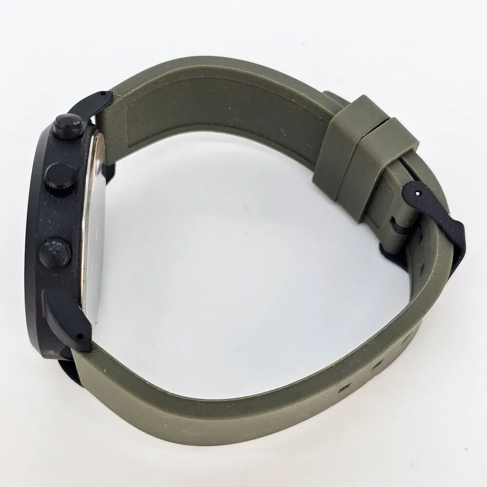 Men's Watch 45MM Black‎ Case Black Dial Dark Green Plastic Bands New Battery
